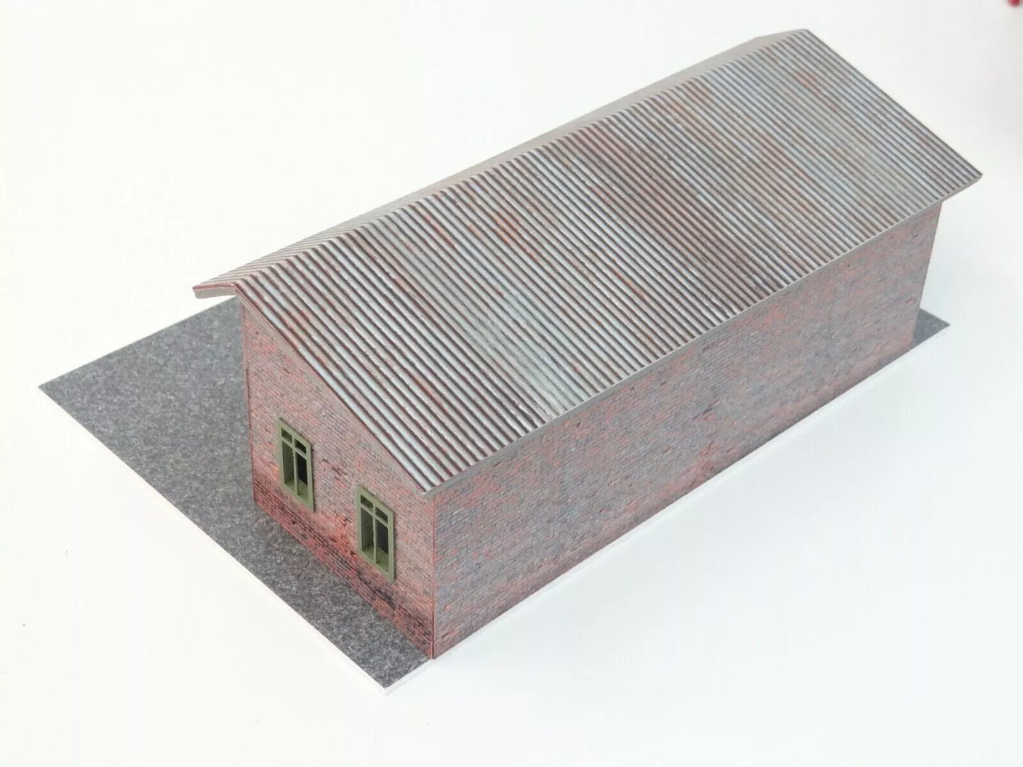Авто гараж с три врати – Комплект за диорама Мащаб 1:60–1:64