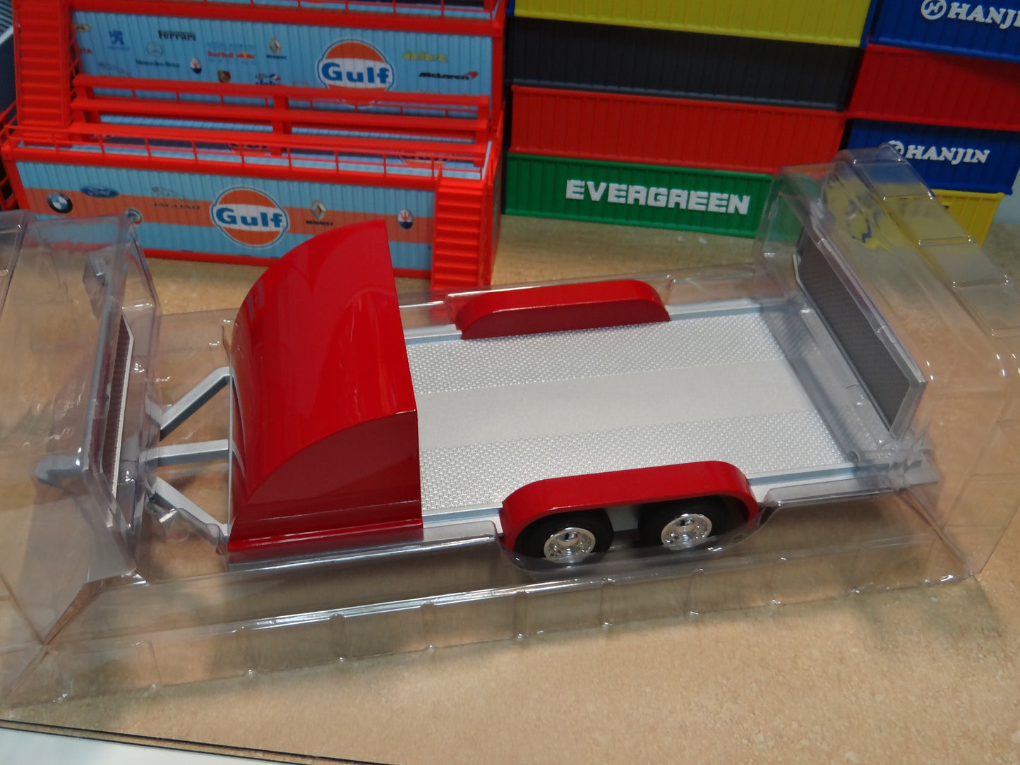 Autoworld 1:18 Ремарке с четири колела за превоз на автомобили