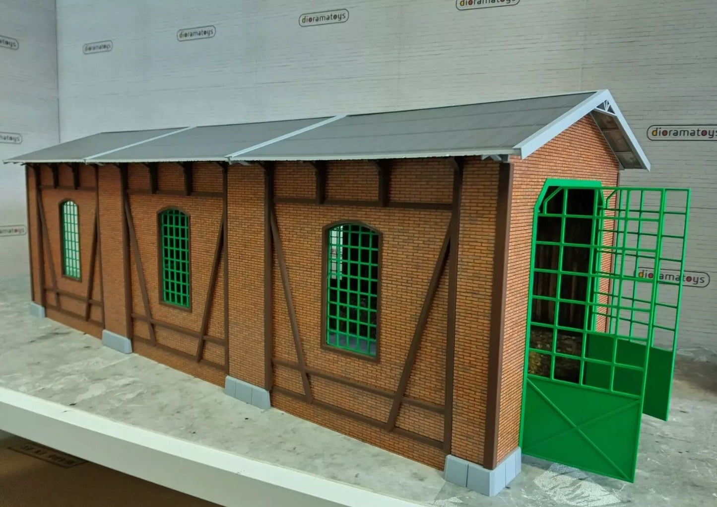 Диорама модел за ЖП Гара G Gauge 1:22.5 Локомотивно депо