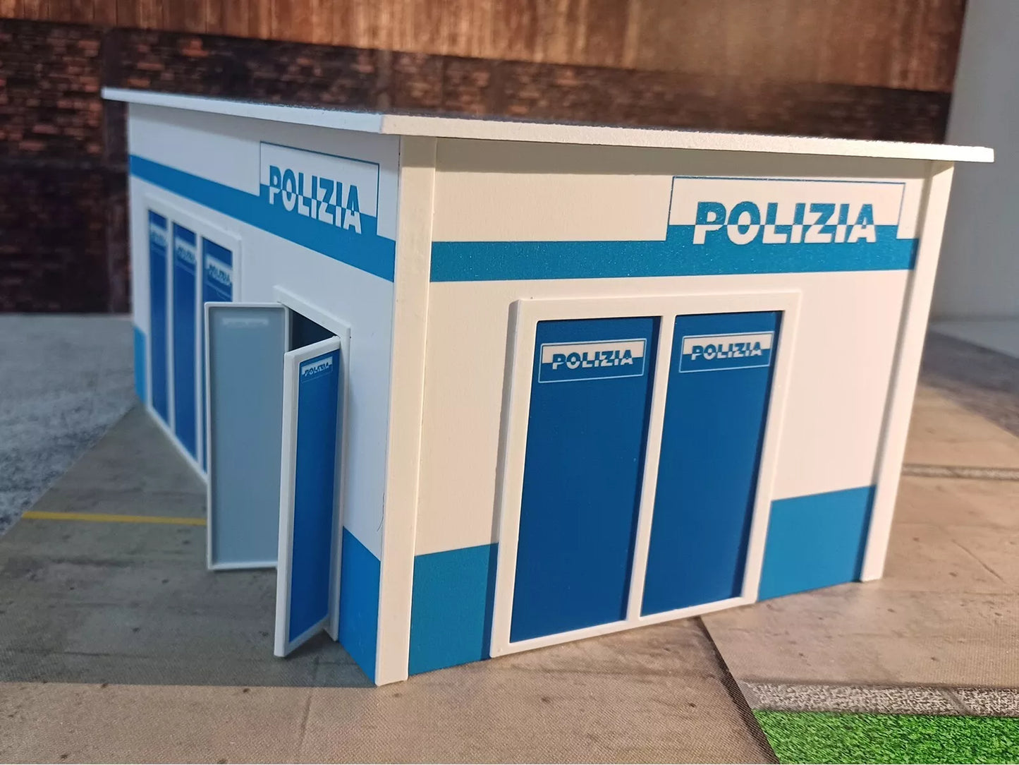 POLIZIA Полицейска станция Диорама комплект - Мащаб 1:43