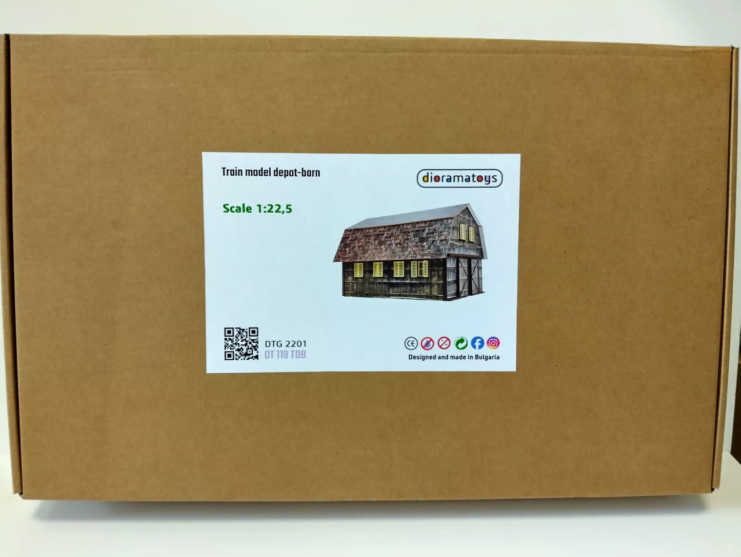 Железопътна декорация – Депо/Хангар за влакове – Кит за диорама в мащаб 1:22.5