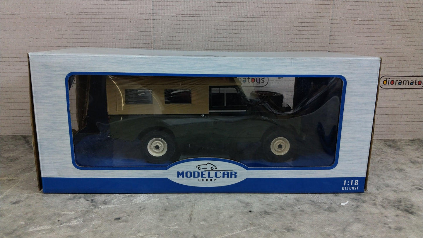 Model Car Group Land Rover Мащаб 1:18 Умален модел