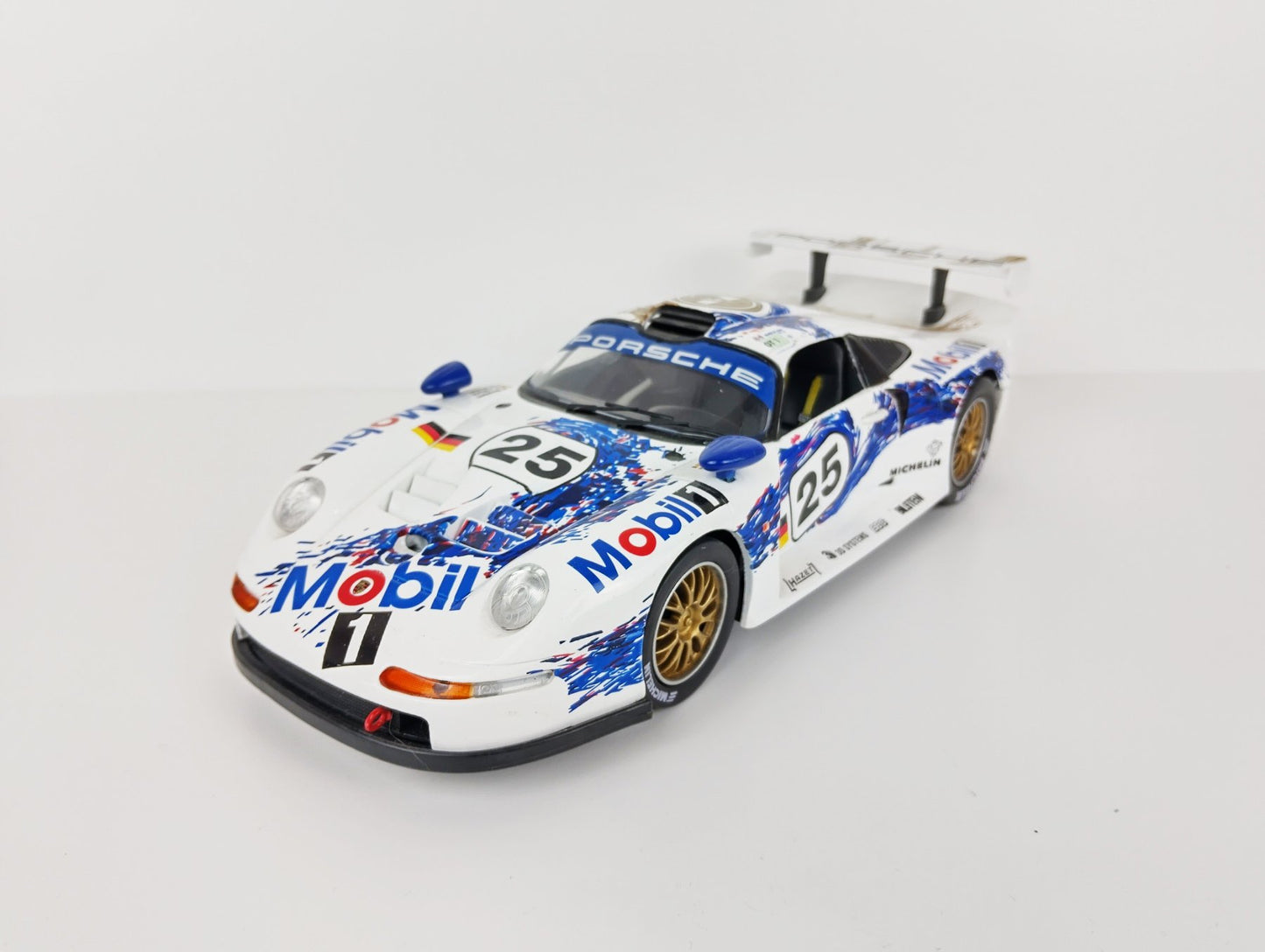 Porsche 911 GT1 Anson в Мащаб 1:18 Модел на автомобил