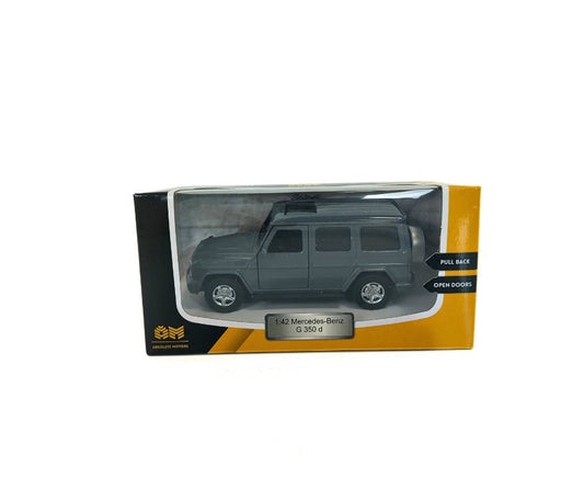 Метален автомобил Mercedes-Benz G350D MSZ в мащаб 1:42 – сив SUV модел.