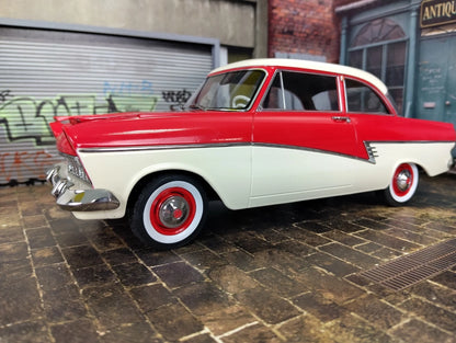 Антикварен магазин и гараж – диорама комплект Мащаб 1:18