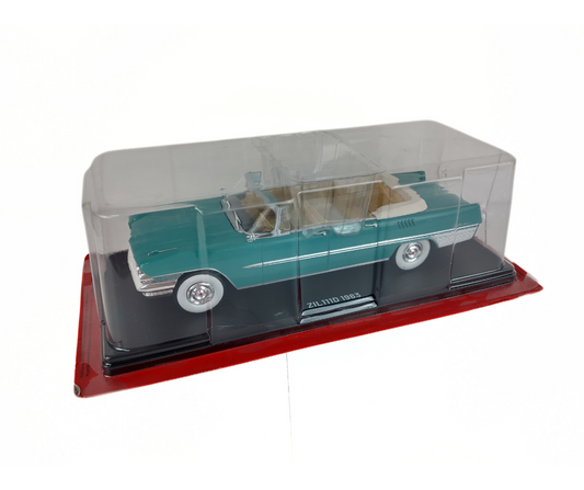 Елегантен ретро кабриолет ZIL 111D – страничен профил