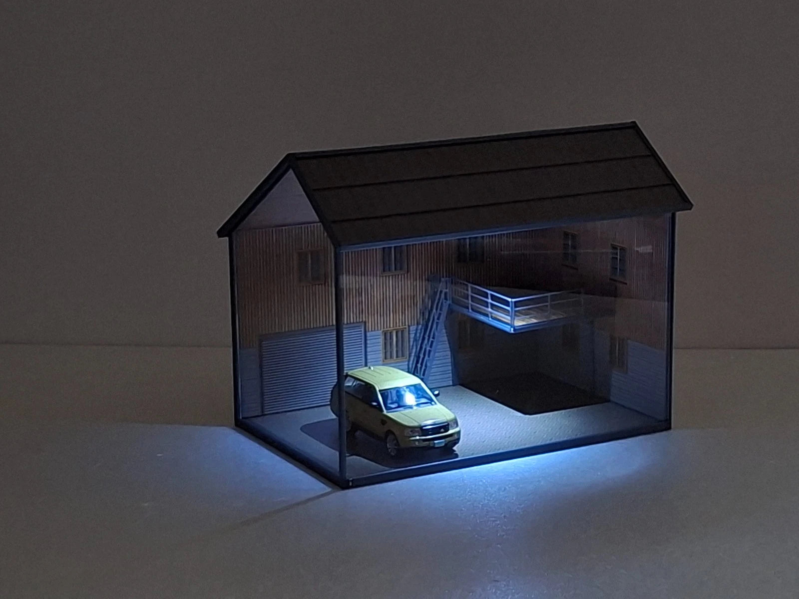 Интериор на диорама склад 1:43 за diecast модели