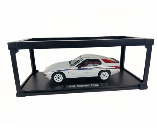 KK-Scale Porsche 924 Martini – изглед отпред