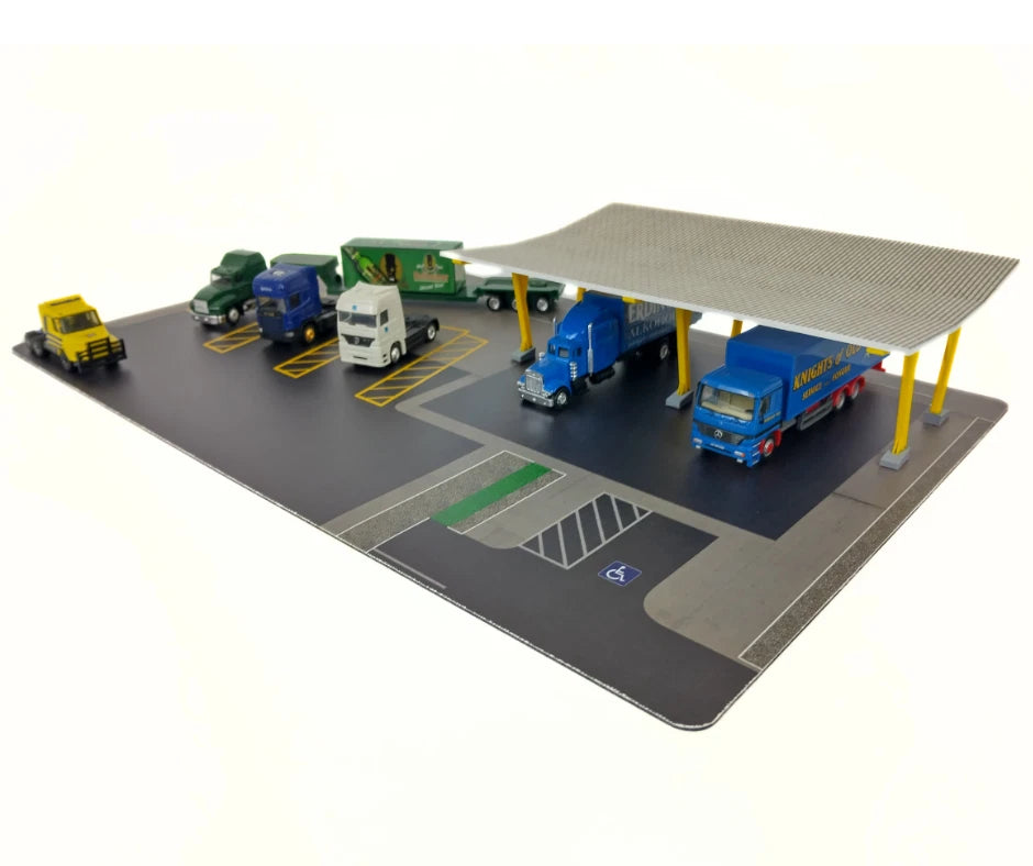 Диорама паркинг за камиони HO мащаб 1:87 – автогара за модели