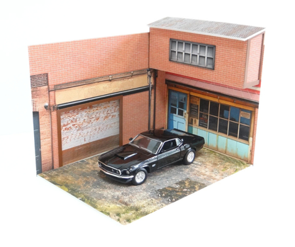 Улична гаражна диорама 1:24 – стенни панели и основа