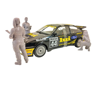 Комплекти с фигурки в мащаб 1:18