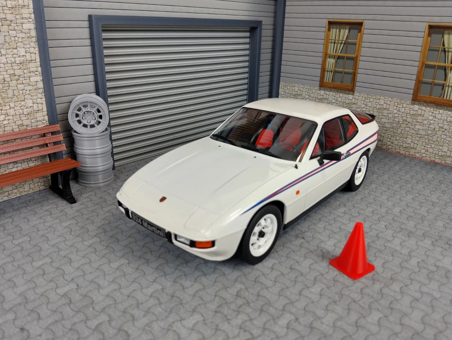 Реалистичен гараж Диорама 1:18 – Дисплей за моделни на автомобили