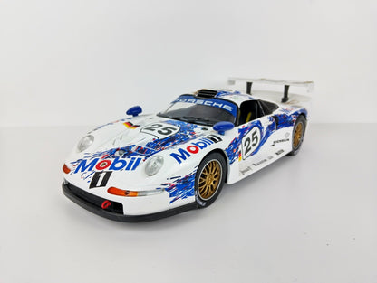 Porsche 911 GT1 Anson в Мащаб 1:18 Модел на автомобил