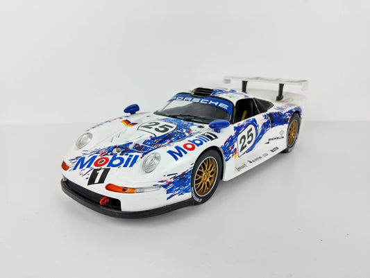 Porsche 911 GT1 Anson в Мащаб 1:18 Модел на автомобил